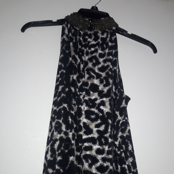 Top - Picture 2 of 4